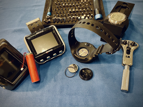 Batteriewechsel Suunto Vyper, Mosquito, Gekko, Zoop, Cobra, Solution, o.ä.